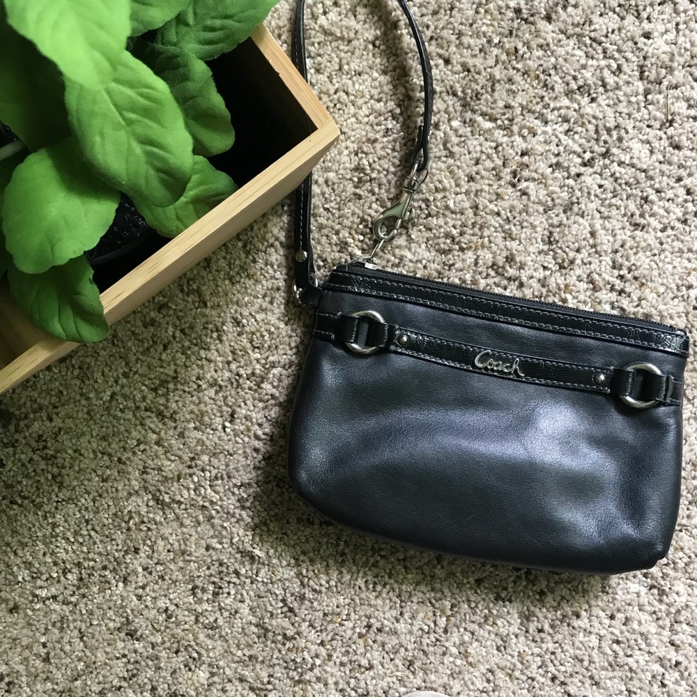 Authentic Coach Black Leather Wrist Bag